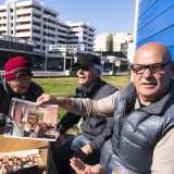 Gli fa eco il suo amico Vito, soprannominato "il turco" da quando era piccolino. �Venire qui sapendo di trovare sempre qualcuno con cui trascorrere del tempo � fantastico - sottolinea l�uomo mentre ci mostra alcune fotografie del Bari calcio risalenti agli anni 80 -. Ci diamo appuntamento tutto l'anno, anche con la neve�
